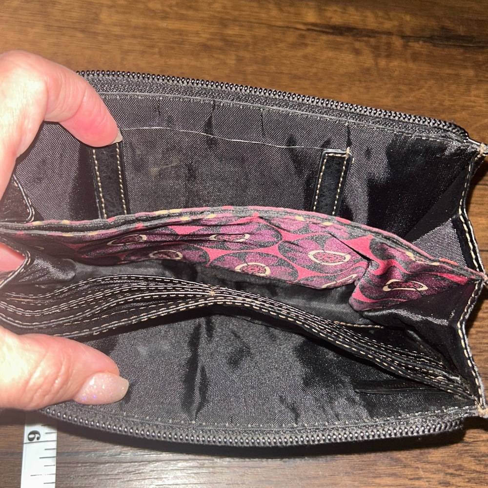 Relic Wallet - Picture 3 of 12
